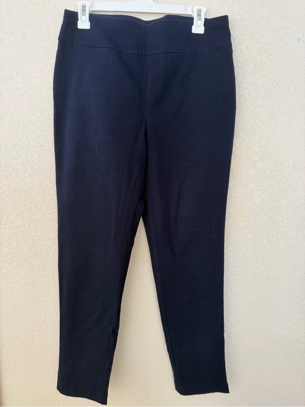 Chico’s Fabulously Slimming Navy Pull On Pants Women’s Size 1 (M/8) Regular